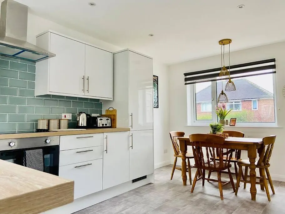 Σπίτι διακοπών Usnooz - Cosy House, 2 Bed, Parking Βίλα Hipperholme