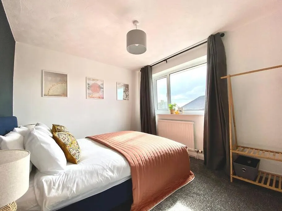 Usnooz - Cosy House, 2 Bed, Parking Βίλα Hipperholme